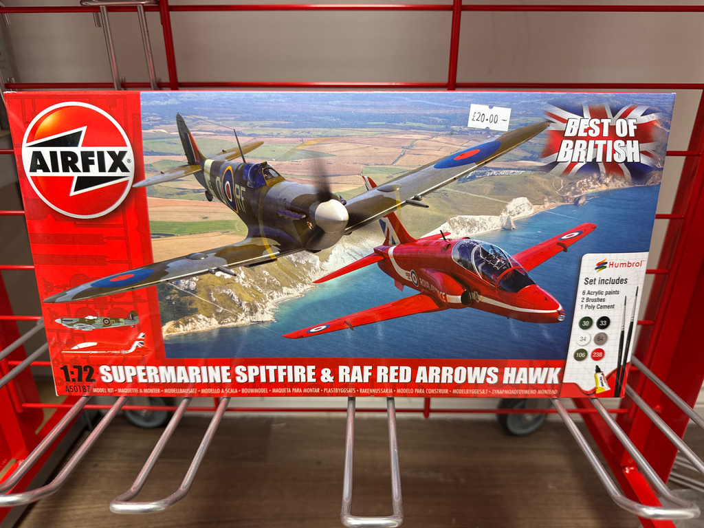 Airfix - Best of British - Supermarine Supermarine Spitfire and Red Arrows Hawk